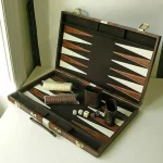 Backgammon - barna műbőr koffer (38cm) 604163 Különleges ajánlat