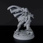 Titan Forge Miniatures Human Female Rogue Végkiárusítás