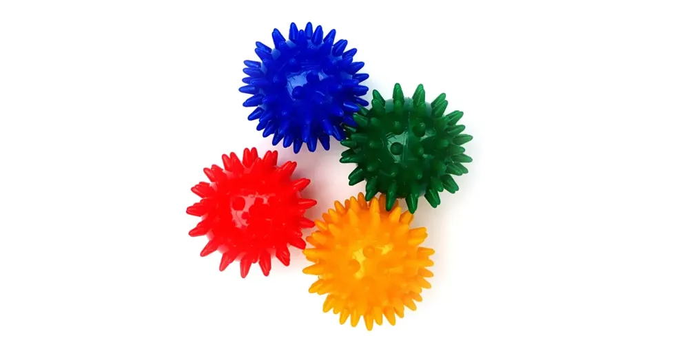 Szuper akció Goki gumi tüskés labda - 5,5cm (1db)