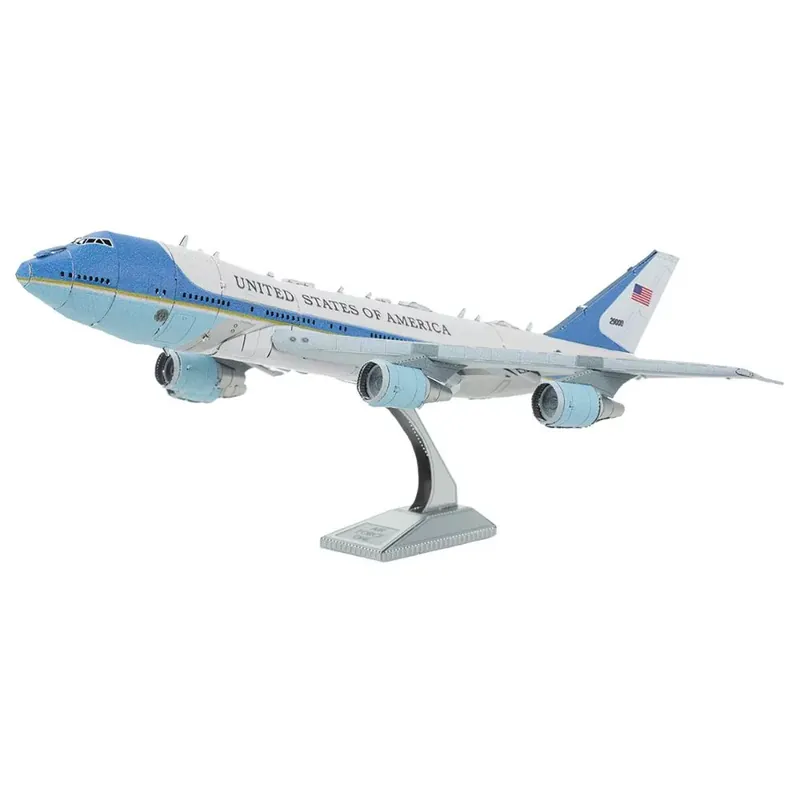 Rendeld meg most Metal Earth Air Force One repülőgép - lézervágott acél makettező szett